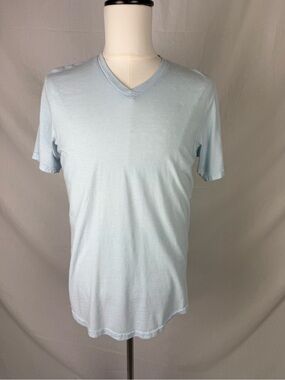 Goodlife Triblend Scallop V Neck T-Shirt, Large, Light Blue
